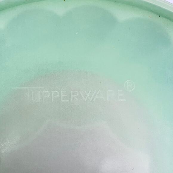 Vintage Tupperware Mint Green 3 Piece Round Jello Ring Mold - Picture 3 of 6